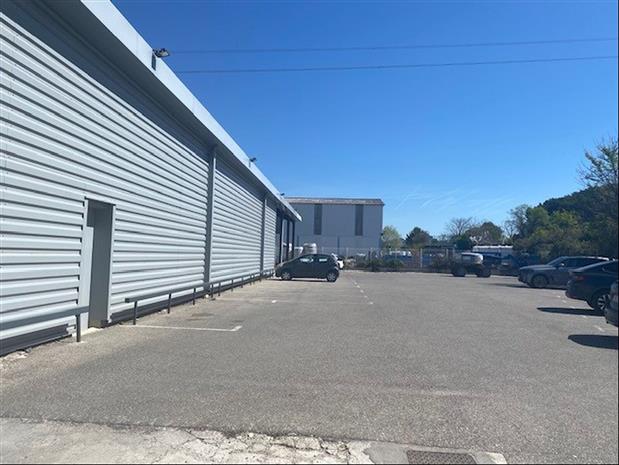 Local d'activités Location 13320 BOUC BEL AIR