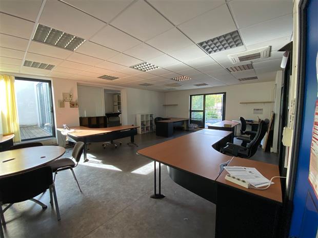 Bureau Location 59290 WASQUEHAL