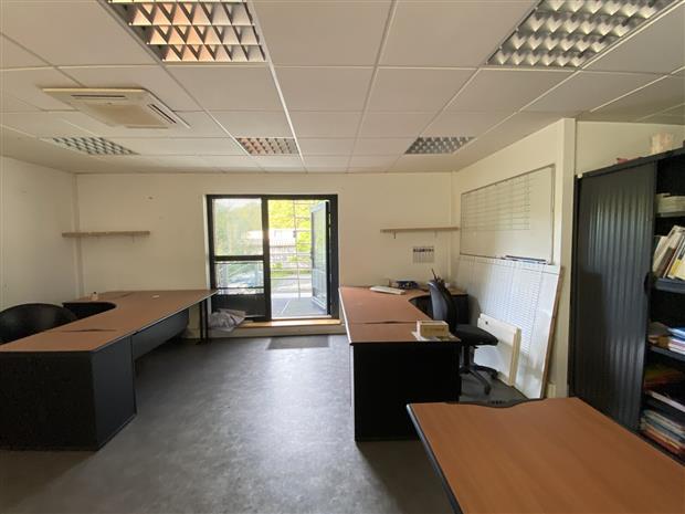 Bureau Location 59290 WASQUEHAL