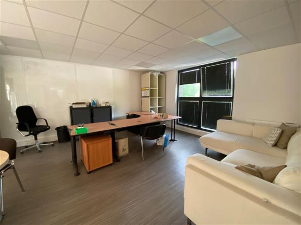 Bureau Location 59290 WASQUEHAL