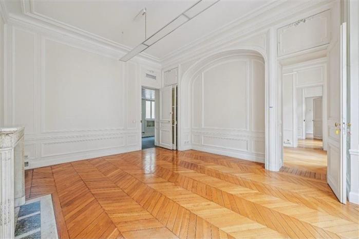 Bureau Location 75008 PARIS 43 AVENUE HOCHE