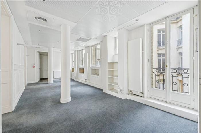 Bureau Location 75008 PARIS 43 AVENUE HOCHE