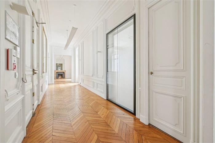 Bureau Location 75008 PARIS 43 AVENUE HOCHE