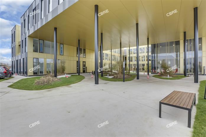 Bureau Location 59810 LESQUIN