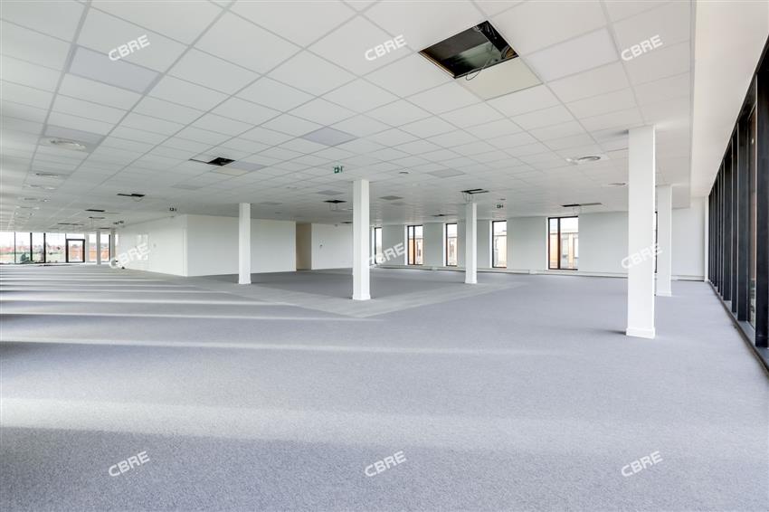 Bureau Location 59810 LESQUIN