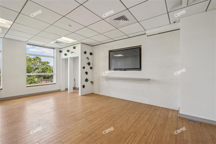 Bureau Location 92130 ISSY LES MOULINEAUX 1 RUE JACQUES HENRI LARTIGUE