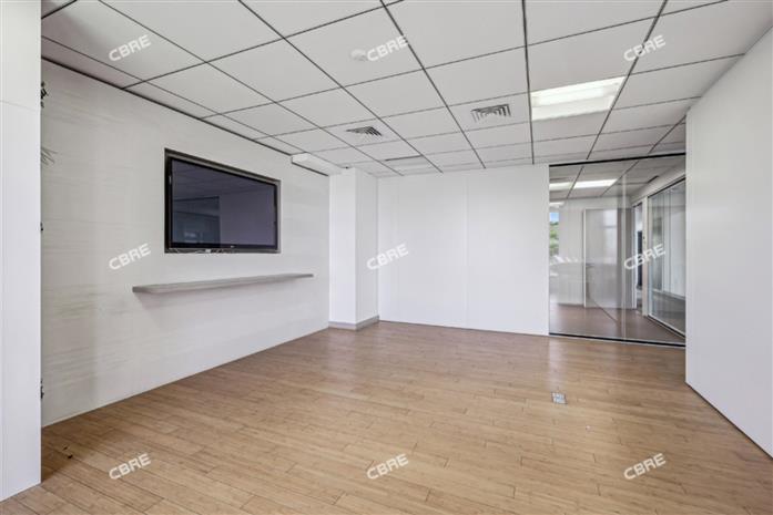 Bureau Location 92130 ISSY LES MOULINEAUX 1 RUE JACQUES HENRI LARTIGUE