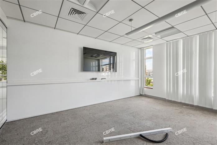 Bureau Location 92130 ISSY LES MOULINEAUX 1 RUE JACQUES HENRI LARTIGUE