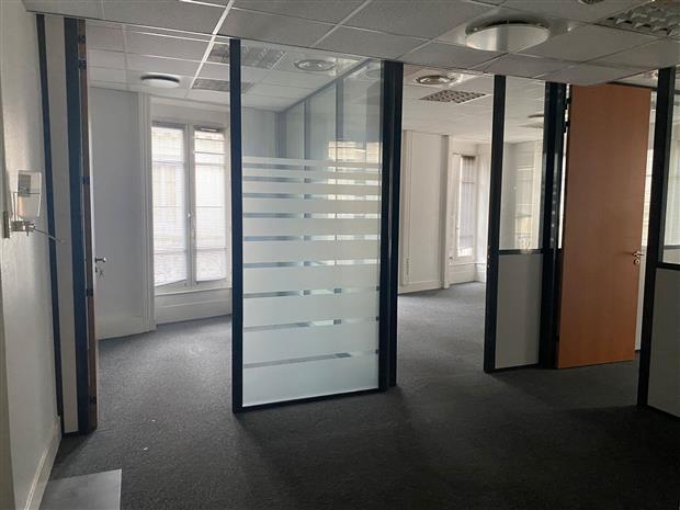 Bureau Location 69001 LYON 3 RUE DE L'ARBRE SEC