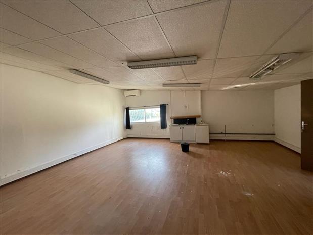 Bureau Location 33130 BEGLES 32 RUE DU PRECHE