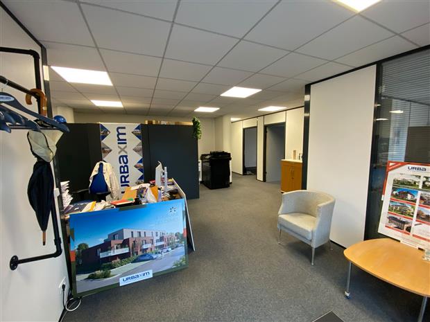 Bureau Location 59260 LEZENNES