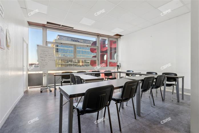 Bureau Location 93100 MONTREUIL