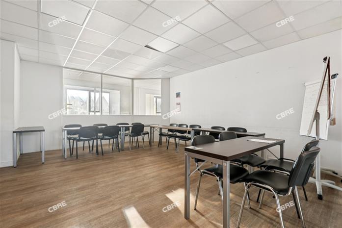 Bureau Location 93100 MONTREUIL