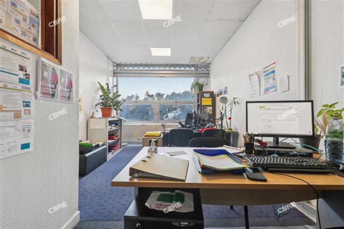 Bureau Location 93100 MONTREUIL