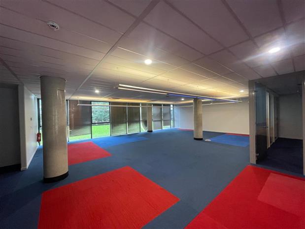 Bureau Location 33100 BORDEAUX 12 QUAI DES QUEYRIES