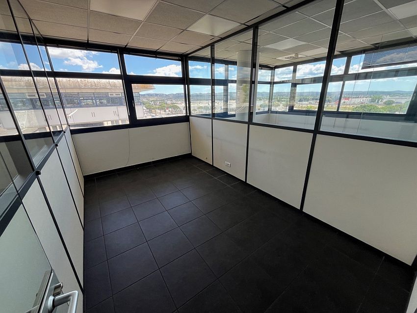 Bureau Location 13127 VITROLLES