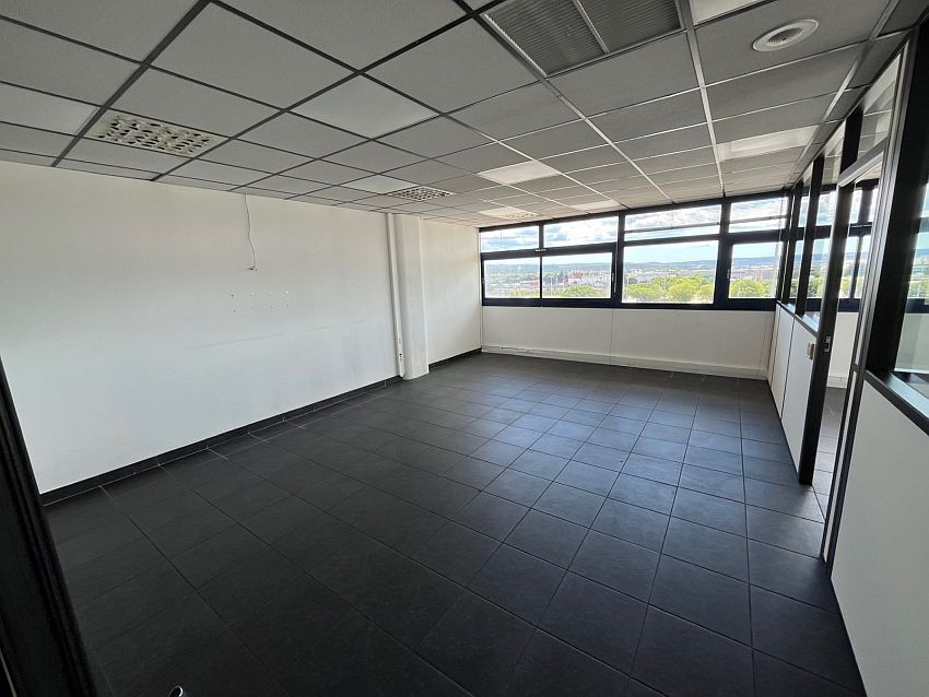 Bureau Location 13127 VITROLLES