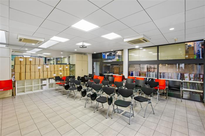 Bureau Location 75009 PARIS 8 RUE LAMARTINE