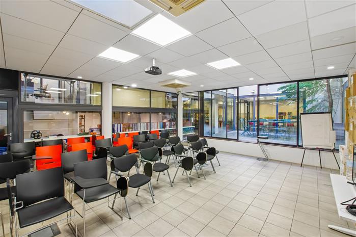 Bureau Location 75009 PARIS 8 RUE LAMARTINE