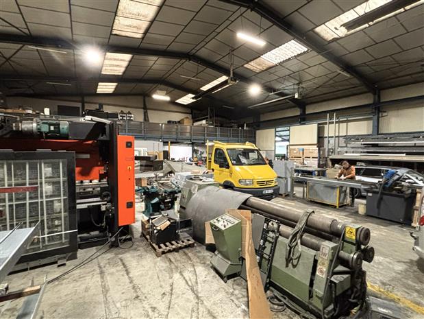 Local d'activités Location 31100 TOULOUSE