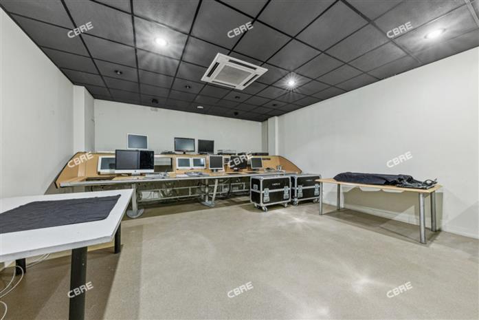 Bureau Location 75018 PARIS