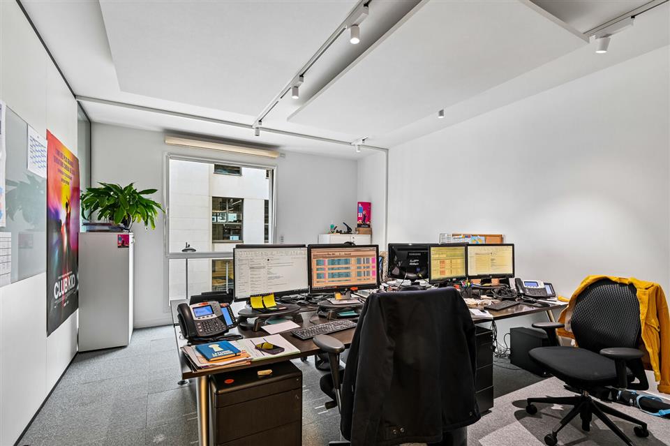 Bureau Location 75116 PARIS 18-20 RUE LA PEROUSE