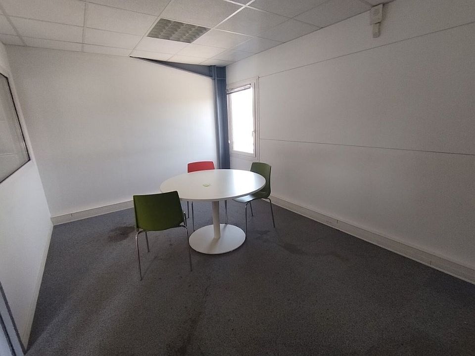 Bureau Location 13320 BOUC BEL AIR
