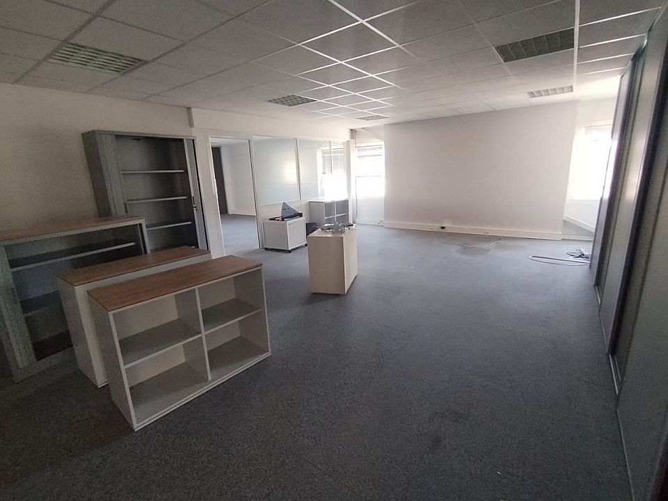 Bureau Location 13320 BOUC BEL AIR