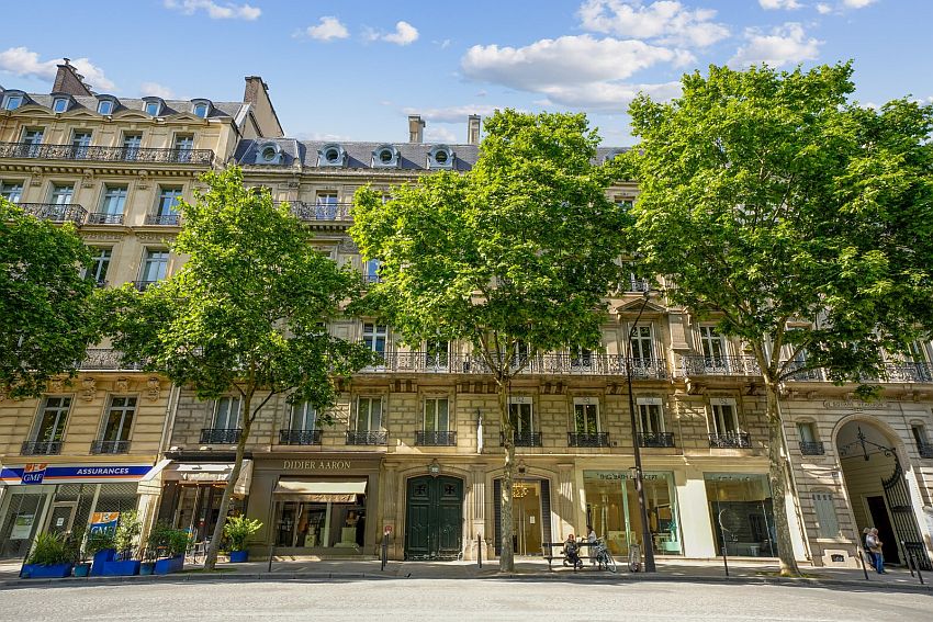 Bureau Location 75008 PARIS 152 BOULEVARD HAUSSMANN