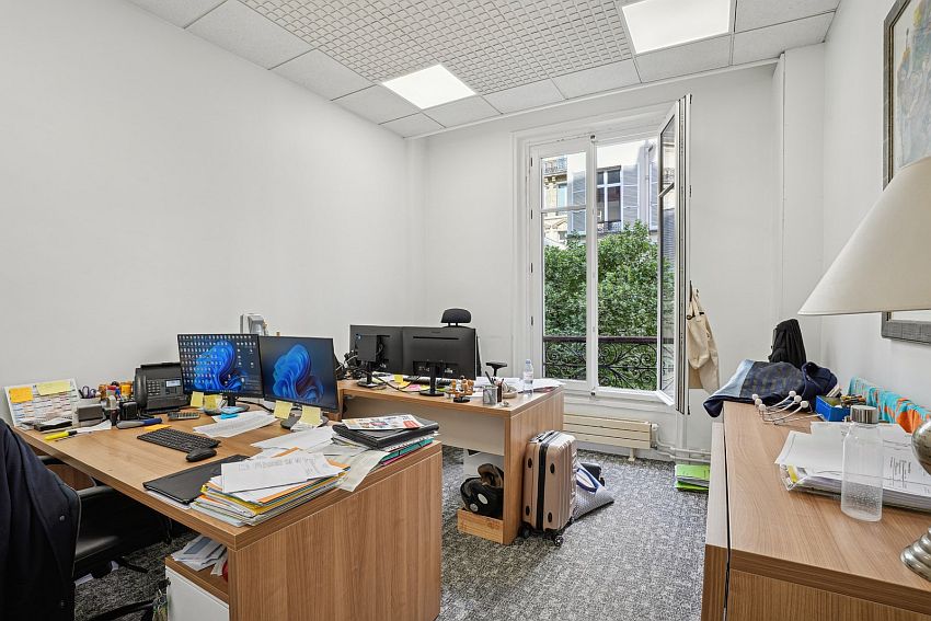 Bureau Location 75008 PARIS 152 BOULEVARD HAUSSMANN