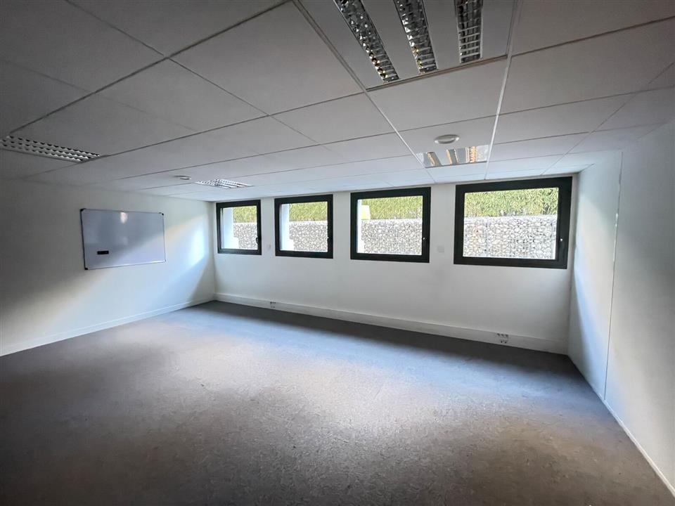 Bureau Location 69003 LYON 19 RUE DES TUILIERS