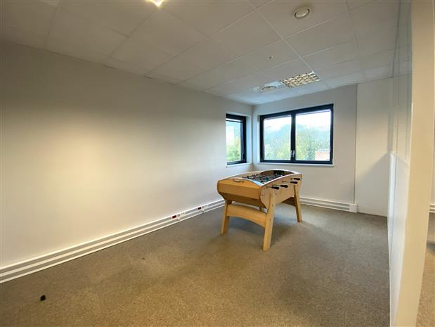 Bureau Location 59290 WASQUEHAL