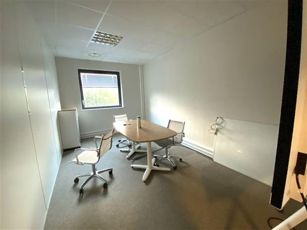Bureau Location 59290 WASQUEHAL