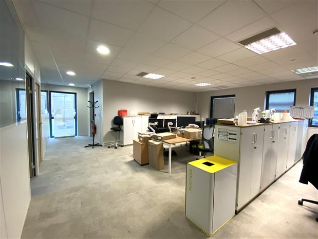 Bureau Location 59290 WASQUEHAL