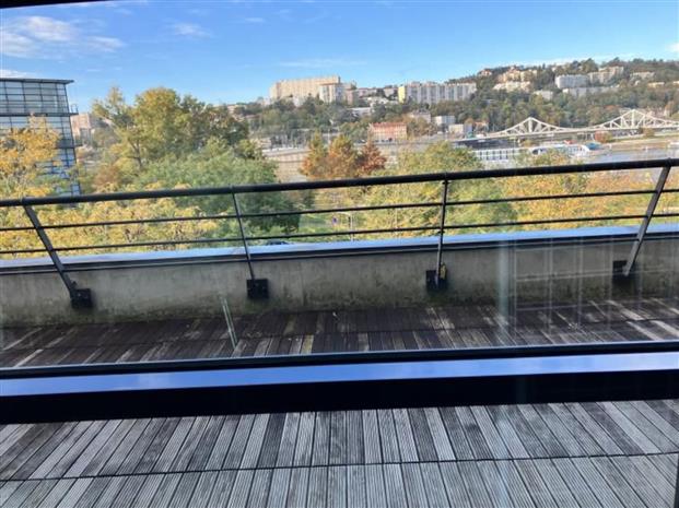 Bureau Location 69007 LYON