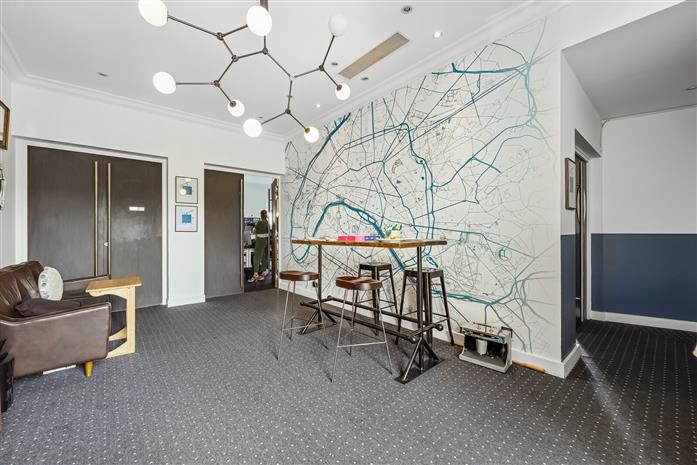 Bureau Location 75116 PARIS 12 RUE DE PRESBOURG