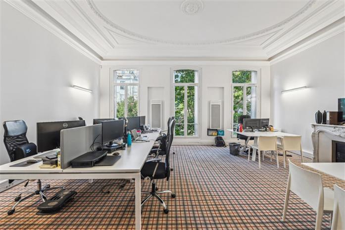 Bureau Location 75116 PARIS 10 VILLA D'EYLAU