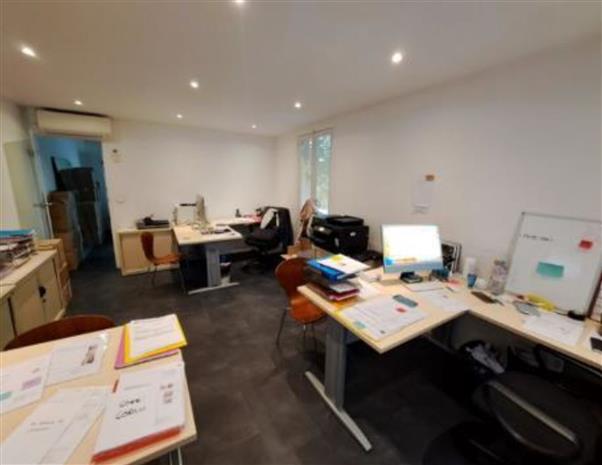 Local d'activités Location 93400 ST OUEN