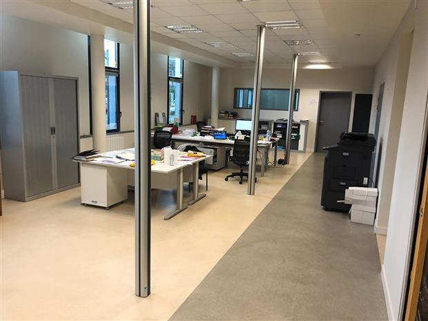 Bureau Location 29490 GUIPAVAS