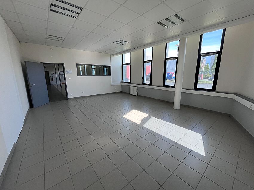 Bureau Location 29490 GUIPAVAS