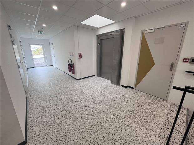 Bureau Location 29200 BREST