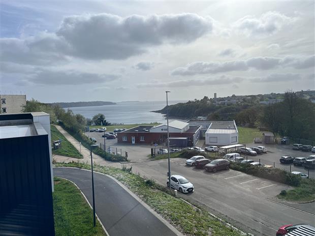 Bureau Location 29200 BREST