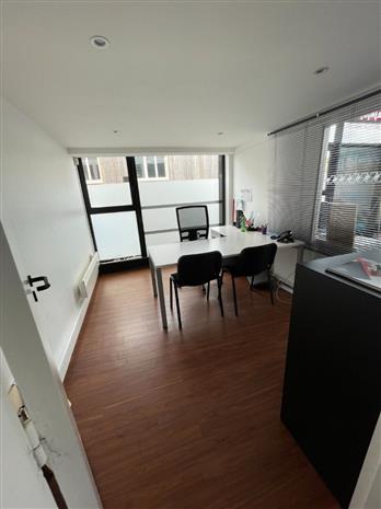 Bureau Location 29200 BREST