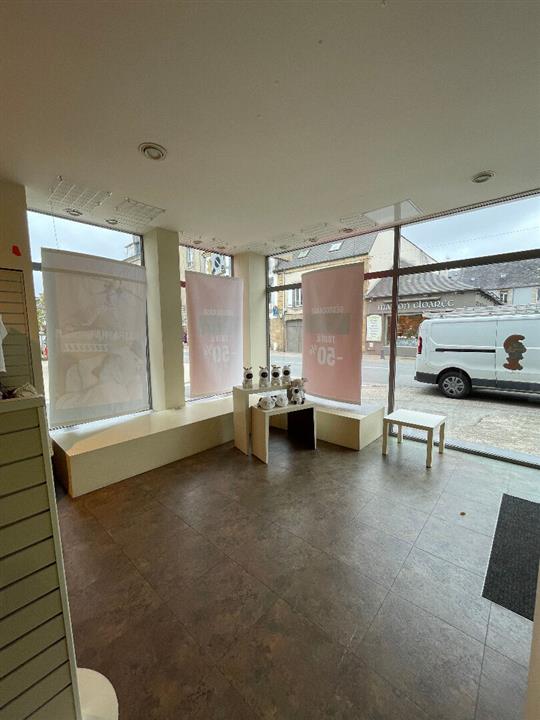 Commerce Location 29800 LANDERNEAU