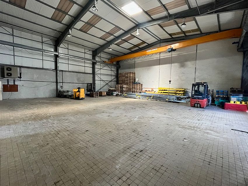 Entrepôt / Local d'activités Location 29400 LANDIVISIAU