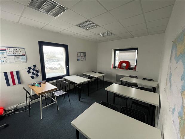Bureau Location 29200 BREST