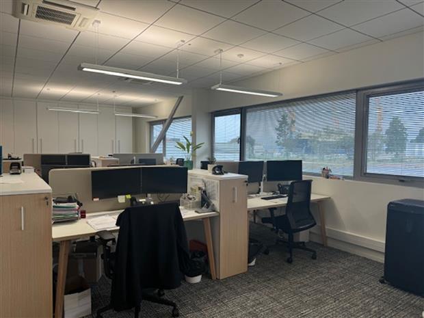 Bureau Location 29200 BREST