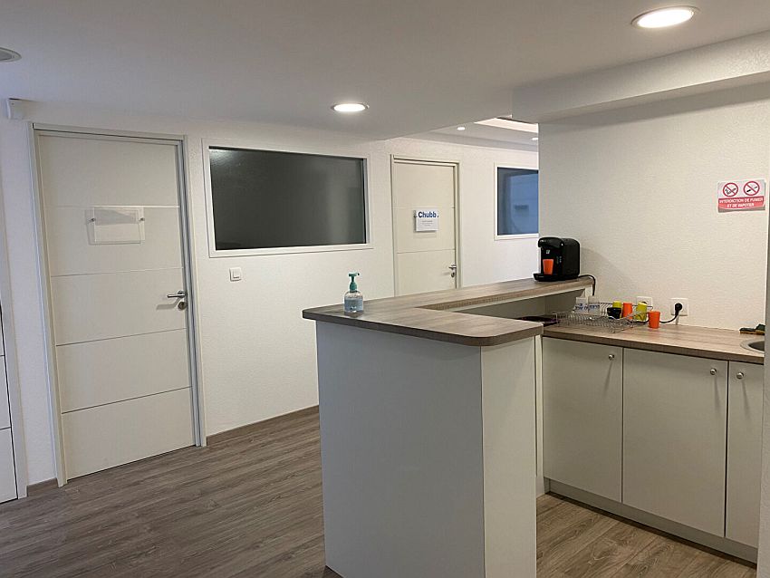 Bureau Location 29200 BREST