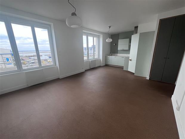 Bureau Location 29200 BREST