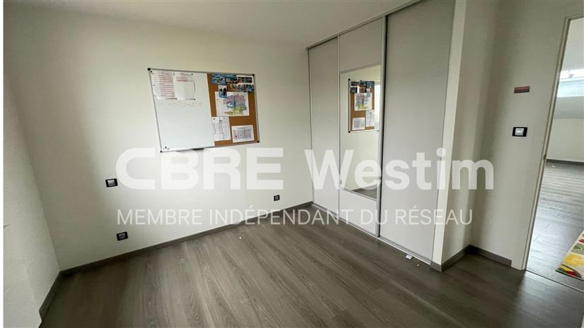 Bureau Location 29200 BREST
